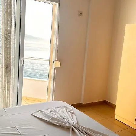 Klager's * Sarande